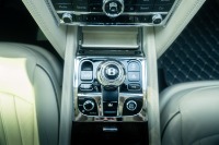 Used 2017 Bentley Mulsanne for sale Sold at iLusso in Costa Mesa CA 92626 18