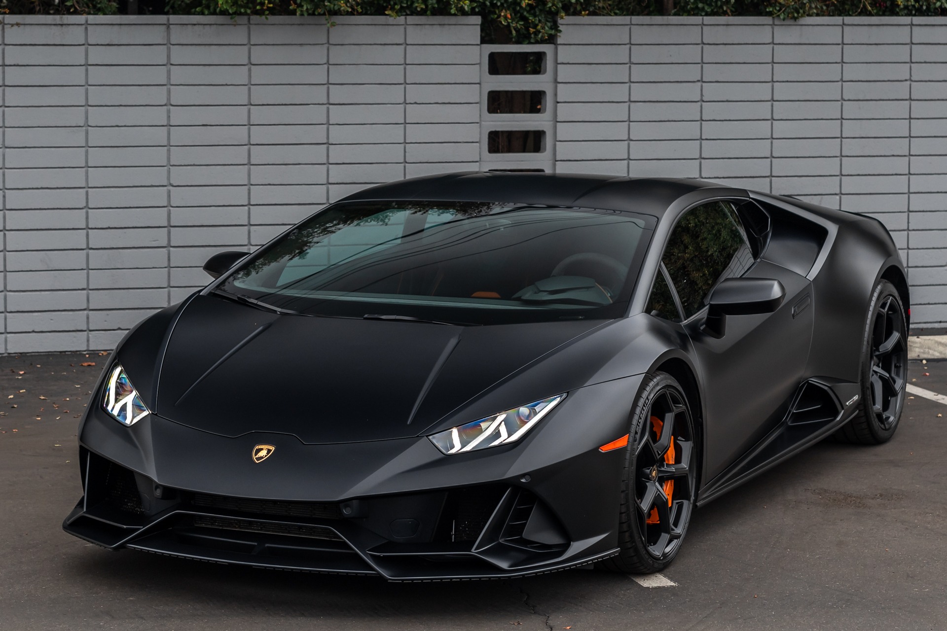 Used-2020-Lamborghini-Huracan-EVO-1706209257