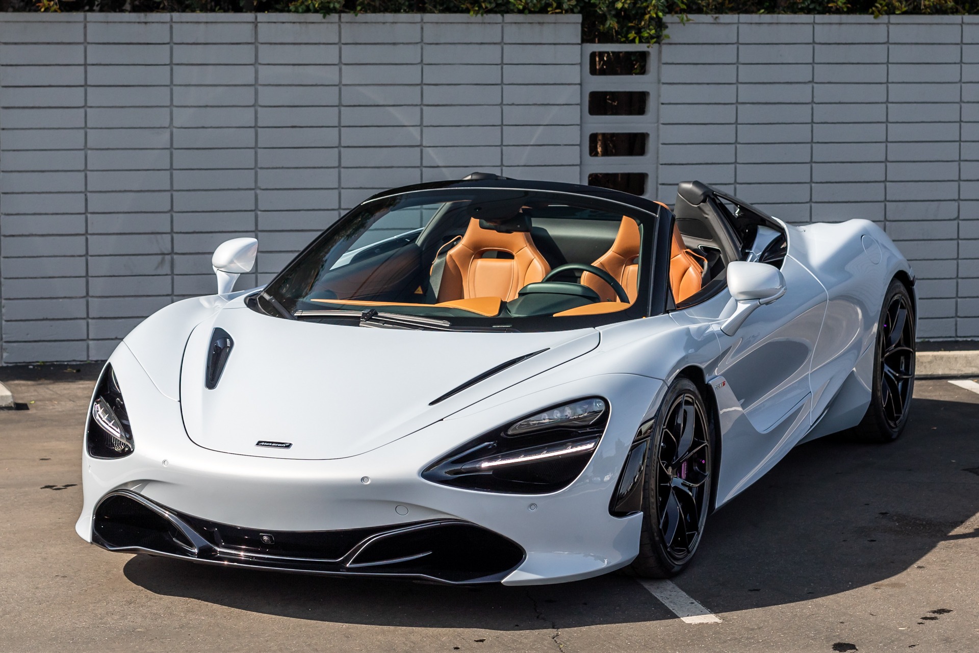 Used-2020-McLaren-720S-Spider-2-dr-1708045422