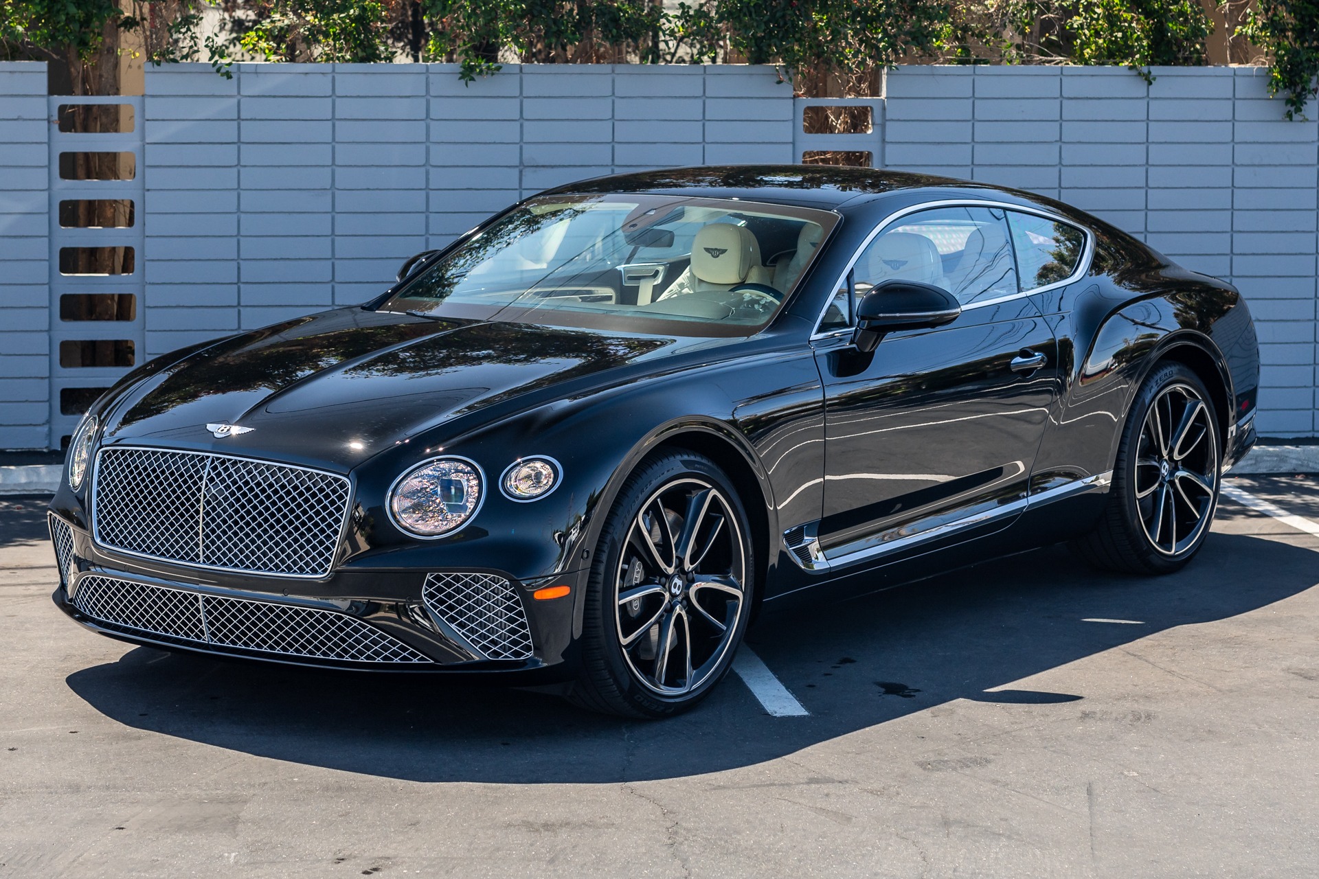 Used-2021-Bentley-Continental-GT-V8-1690586073