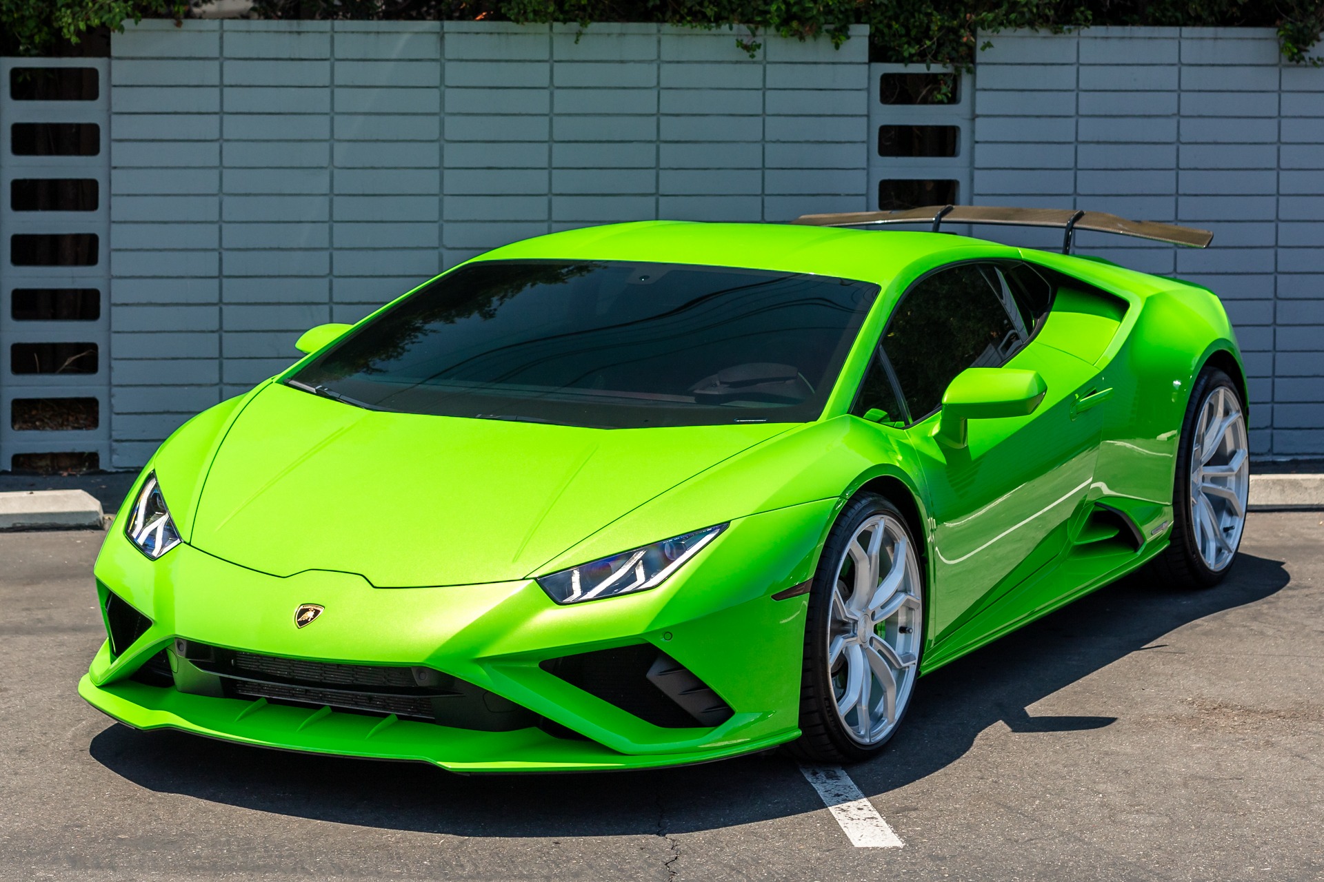 Used-2021-Lamborghini-Huracan-EVO-1720483764