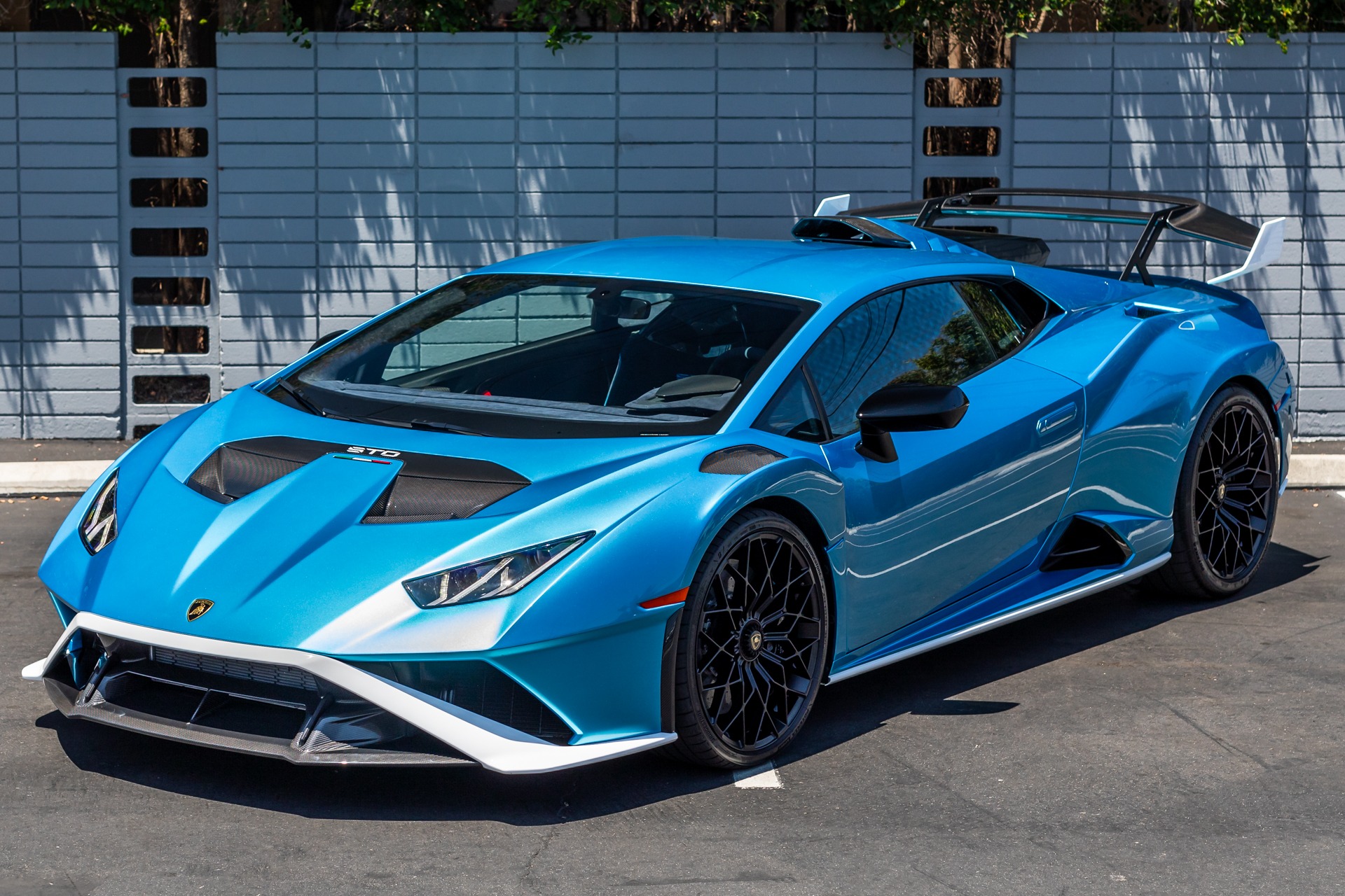 Used-2022-Lamborghini-Huracan-STO-LP-640-4-1689616158