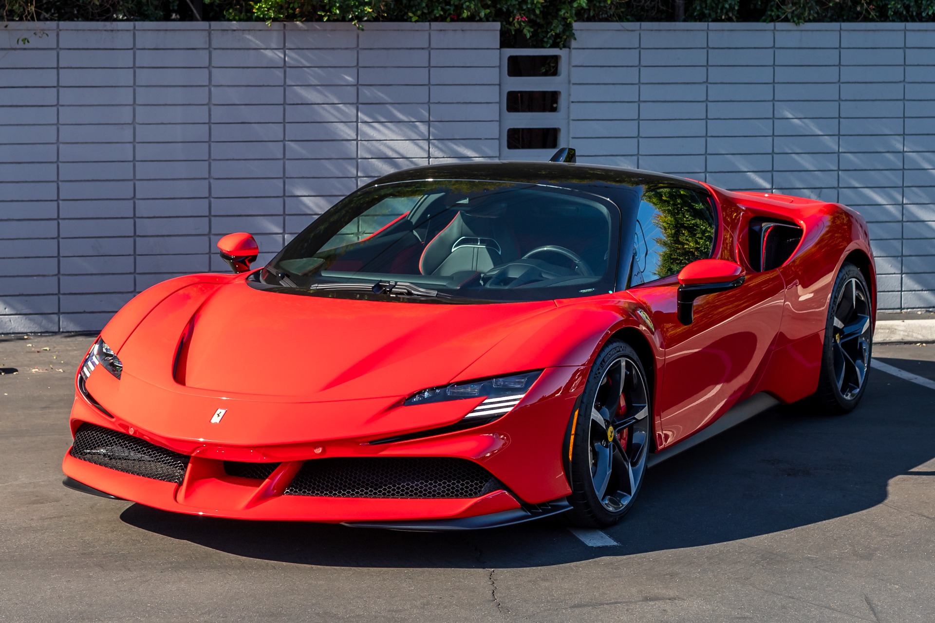 Used-2023-Ferrari-SF90-Stradale-1701737930