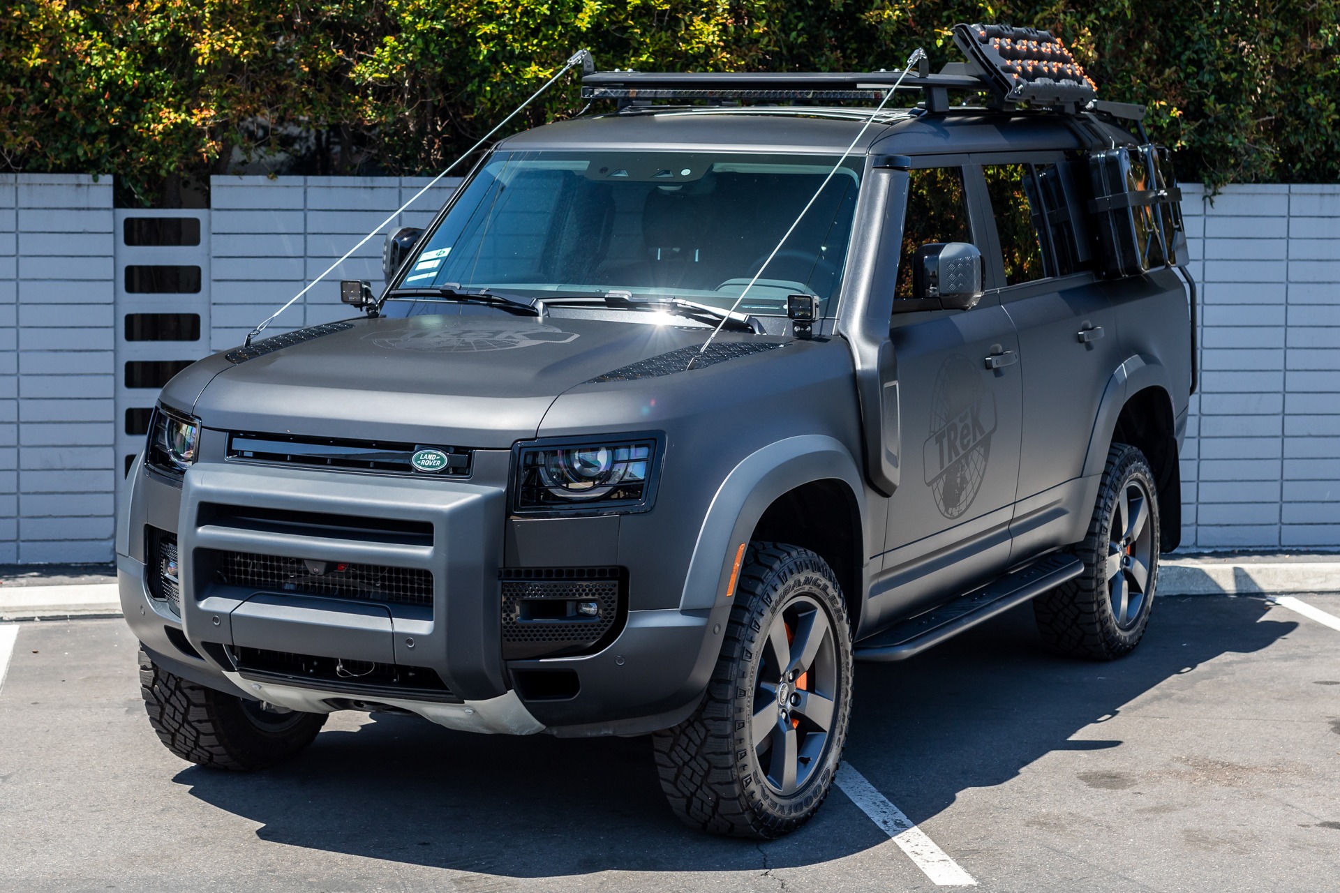 Used-2023-Land-Rover-TREK-Pack-Defender-130-SE-1714497238