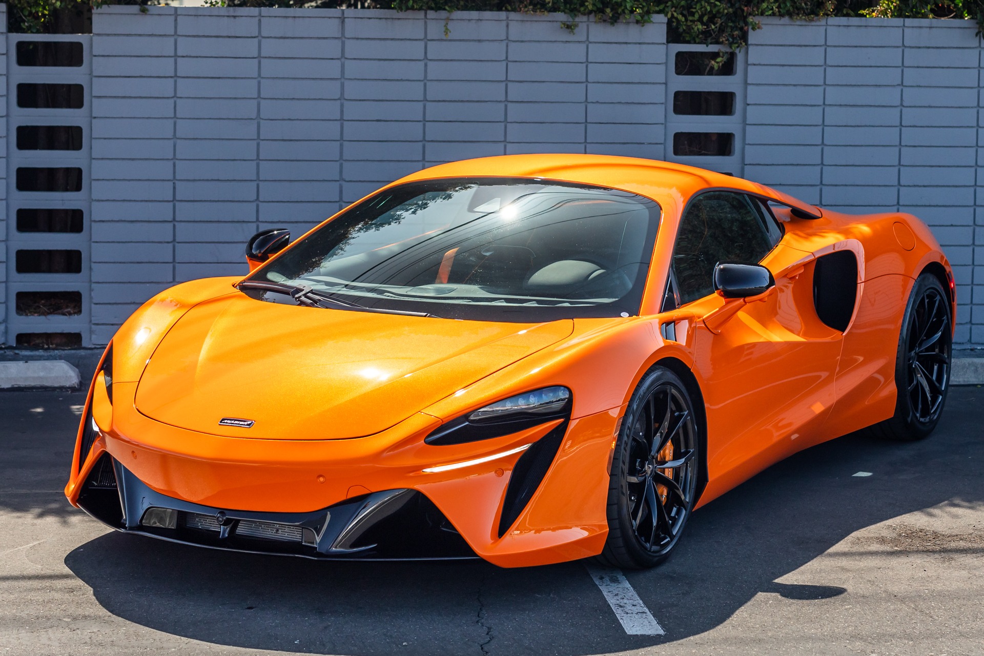 Used-2023-McLaren-Artura-1716594268