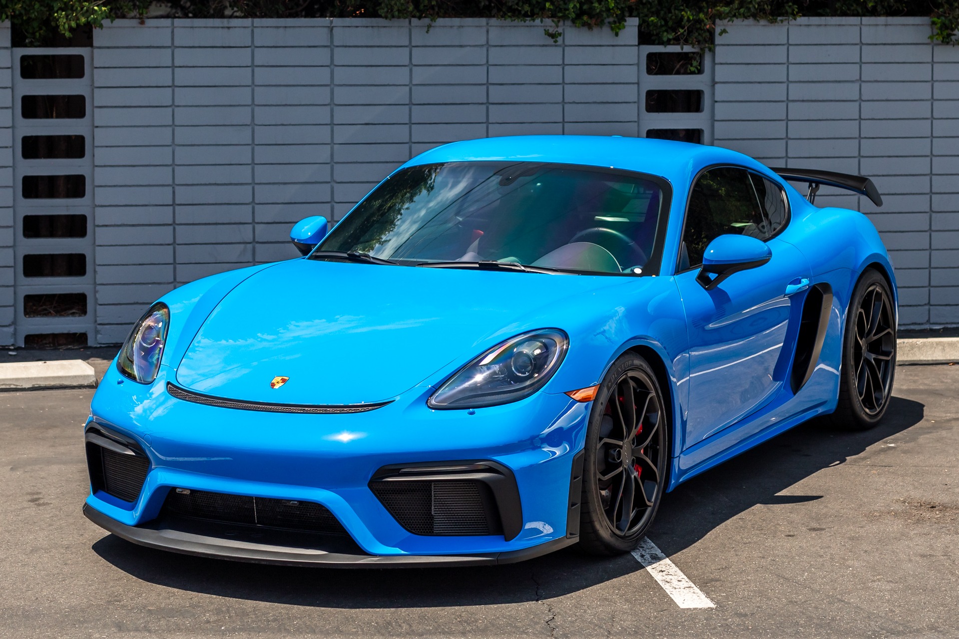 Used-2023-Porsche-718-Cayman-GT4-1721258197