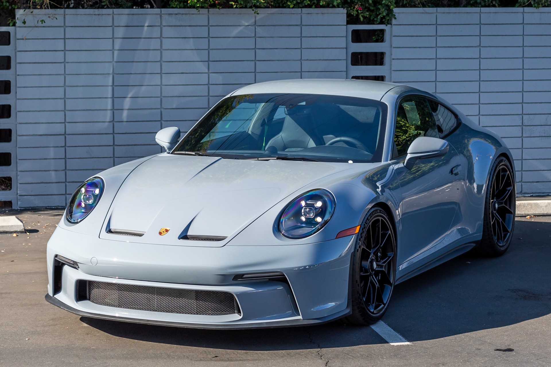 Used-2023-Porsche-911-GT3-Touring-1702515551